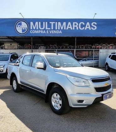 CHEVROLET S10 2.4 LT 4X2 CD 8V FLEX 4P MANUAL CHEVROLET S10 2.4 LT 4X2 CD 8V FLEX 4P MANUAL